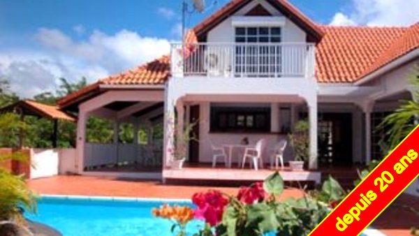 LOCATION VILLA MARLIV