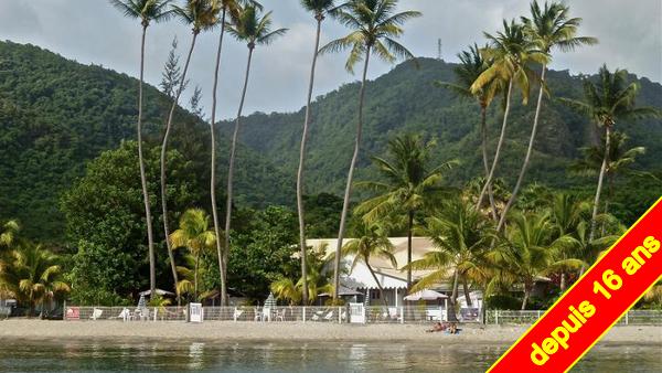 GRAND CASE OUKAE - PIEDS DANS L'EAU